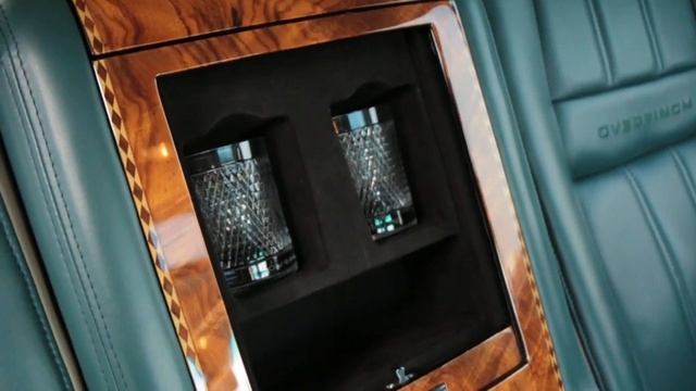 Land Rover OVERFINCH 5.0 V8 AUTOBIOGRAPHY SUV 5DR PETROL AUTO 4WD 510 PS OVERFINCH FY10 CNC смотреть онлайн