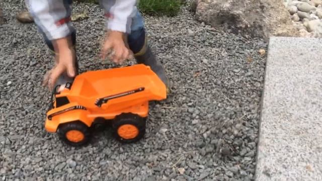 Мультик про машинки. Синий джип и его друзья смотреть онлайн