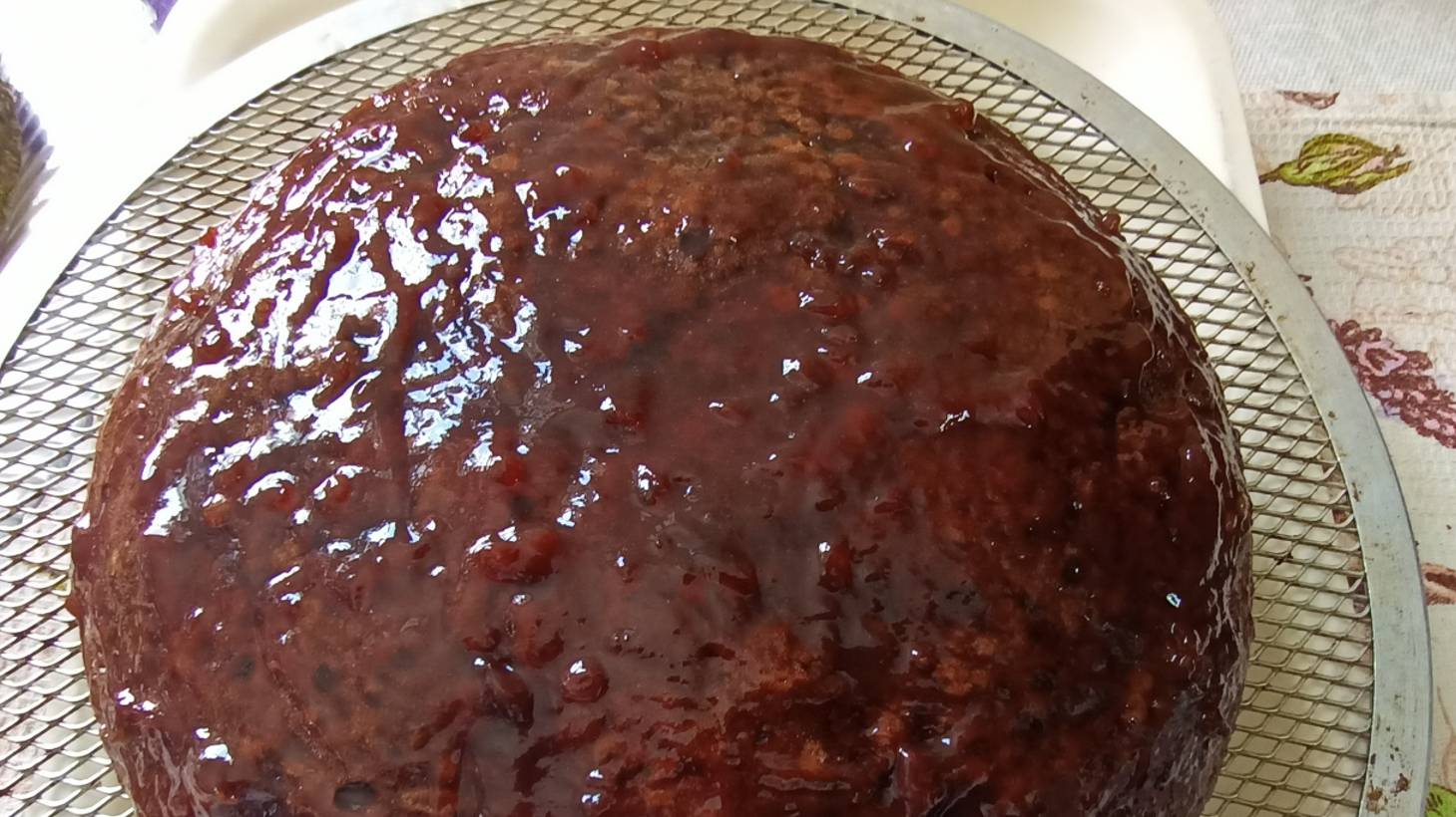 Шоколадный пирог со сливой в мультиварке смотреть онлайн