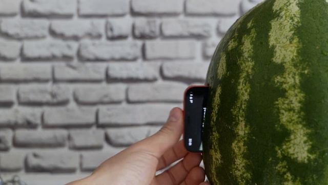 iPhone 12 & Watermelon Prank Incoming Call смотреть онлайн