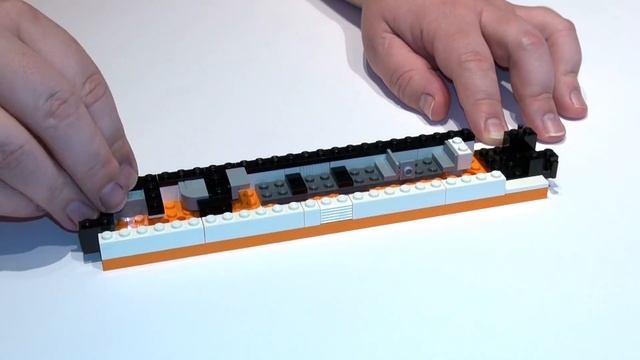 LEGO Creator Horizon Express (10233) - Speed build смотреть онлайн