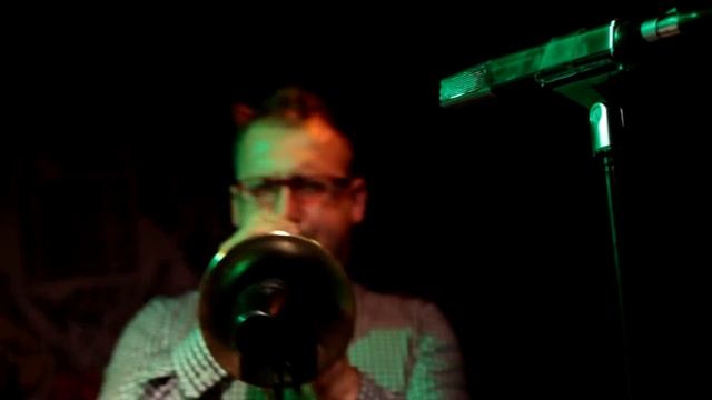 CALL ME UNIQUE & MACIEJ FORTUNA ELECTRIC QUARTET - intro/money money money смотреть онлайн