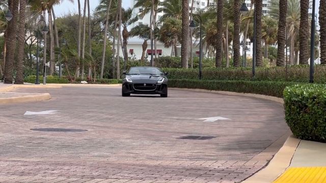 2014 Jaguar F-Type Convertible Test Drive смотреть онлайн