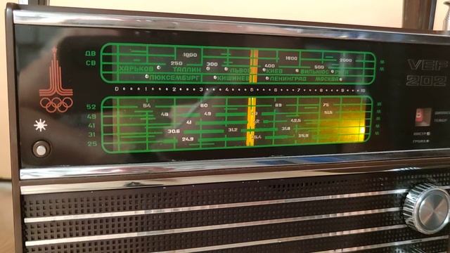ВЭФ-202. Длинные волны. Румыны и поляки слышны почти круглосуточно. смотреть онлайн