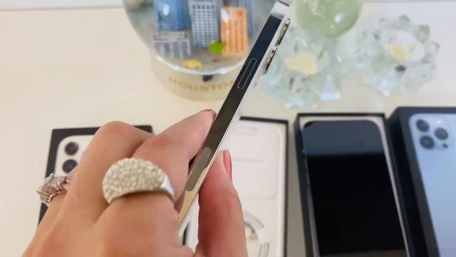 Unboxing the iPhone 13 Pro Max: Silver & Sierra Blue смотреть онлайн