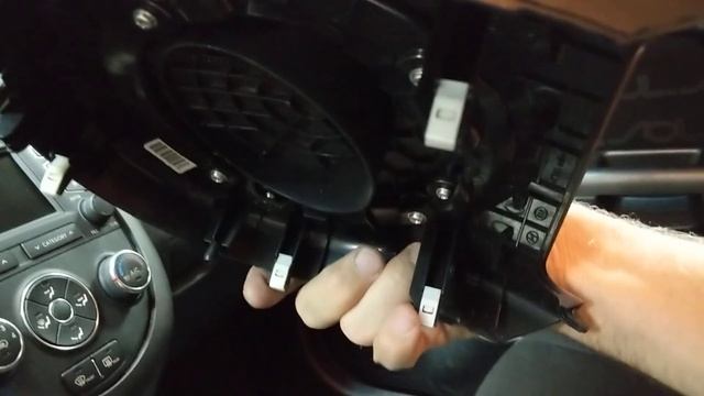 2012 KIA Soul Radio Bezel (trim) Removal & Replacement смотреть онлайн