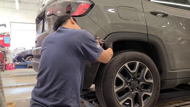 How to Remove rear Bumper Jeep Compass 2022 model || Paano Tanggalin ang Bumper ng Jeep compass смотреть онлайн
