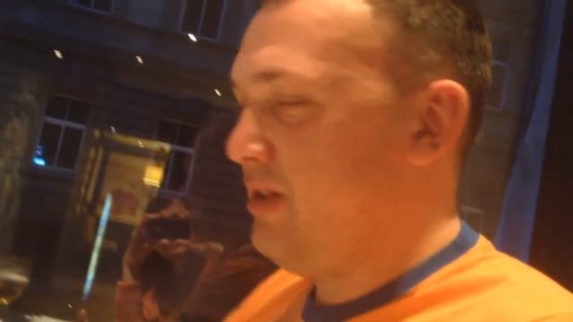Пора По Барам в Вильнюсе Слезы Мужика смотреть онлайн