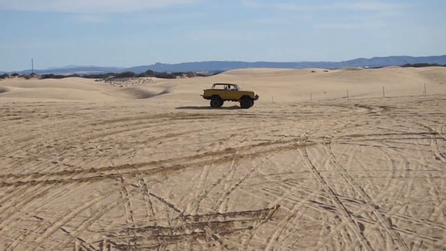 Off Road: Dodge Ramcharger bowl run in the Pismo Dunes смотреть онлайн