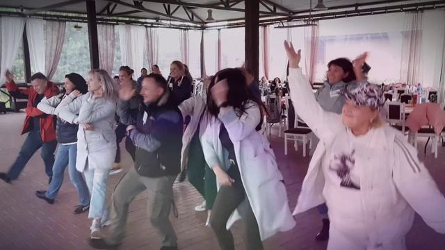 В отеле Шишка 2021 смотреть онлайн