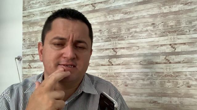 BUG NO FACETIME!! iOS 12.1.4 vem aí ! смотреть онлайн