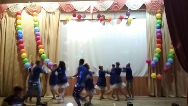 Танец Варенька Воспитатели