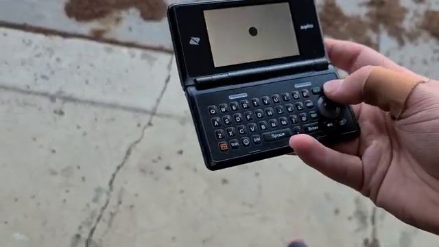 Sanyo SCP 6780 Drop Test смотреть онлайн