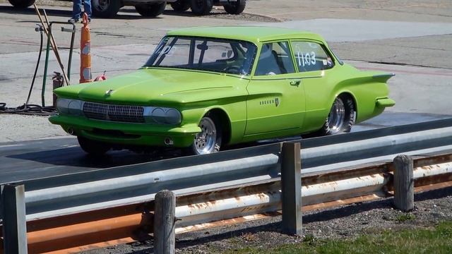 1961 Dodge Lancer at Mopars Invade Mo-Kan Dragway on 4/5/2014. смотреть онлайн