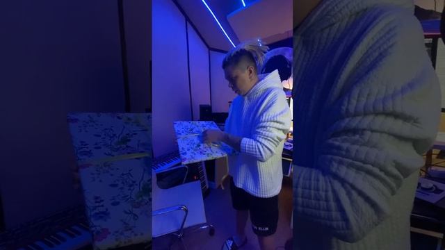 Подарок от Марка на день рождения смотреть онлайн