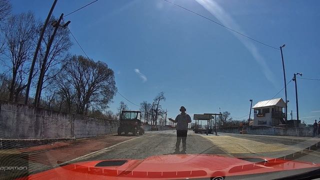 Dodge Challenger R/T Scat Pack 1320 смотреть онлайн