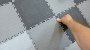 Укладка ПВХ плитки Strongpol в гараже._Пвх плитка для гаража, отзыв клиента