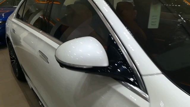 Land Rover Defender 2022 Lamborghini 2022.Rolls Royce. Aston Martin v 500.Land Rover k A H N 2022. смотреть онлайн