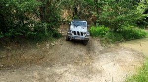 2019 Jeep Wrangler Rubicon: off-road