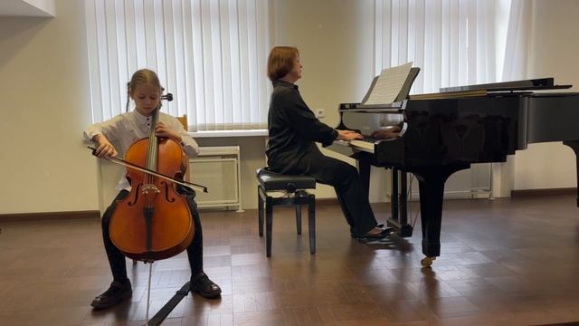 Ева Шкулепа 9 лет
П.И.Чайковский "Грустная песенка"
#КонкурсМузыкальноеПутешествие смотреть онлайн