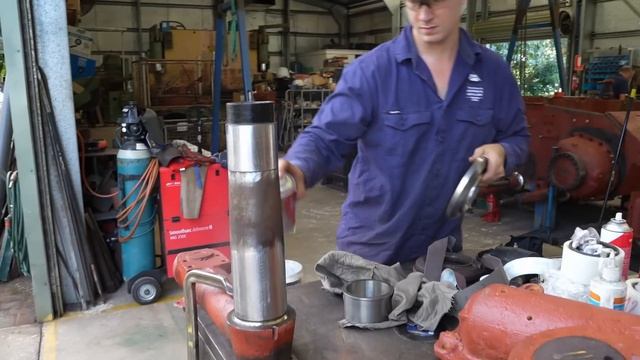 WORKSHOP WEDNESDAY: Assembling and test fitting WWII StuG III G TORSION BAR suspension units! смотреть онлайн