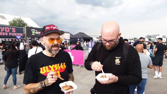 Halal Food Festival - Roti Wraps - Apple Pie Roti смотреть онлайн