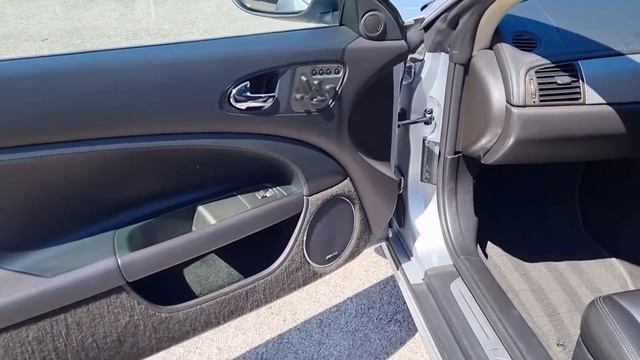 Jaguar XKR 4.2 V8 Supercharged in Liquid Silver Walk Around смотреть онлайн
