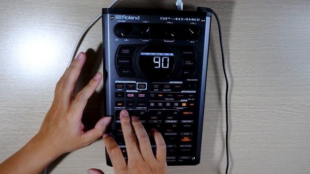 Roland Việt Nam | Thiết bị Sampler Roland SP-404 MKll | Sampler và Effector cho các Beat Maker ! смотреть онлайн