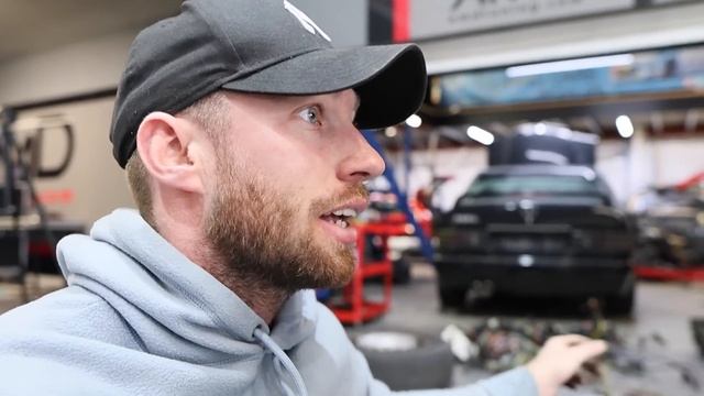 FINISHING THE 190E!! смотреть онлайн