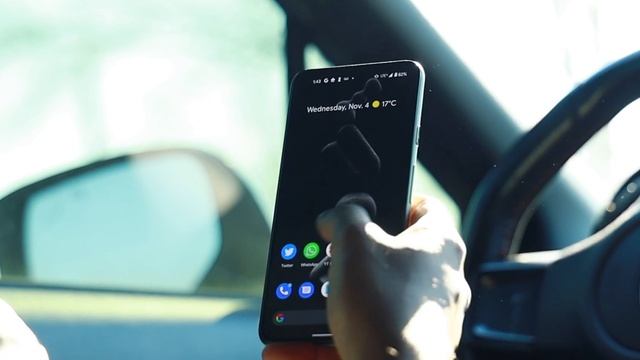 Google Pixel 5 Review! - I WAS WRONG?! ...| Speaker Issues, Display Gaps & Poor Haptics? смотреть онлайн