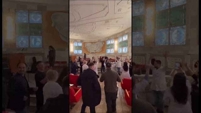Элвин Грей выступил на Донбассе смотреть онлайн