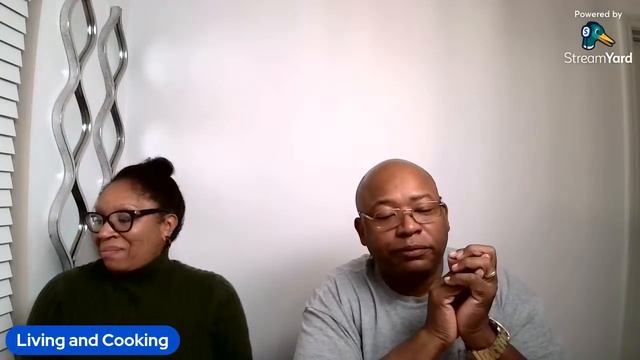 M & T Living and Cooking - Our first subscriber unboxing смотреть онлайн
