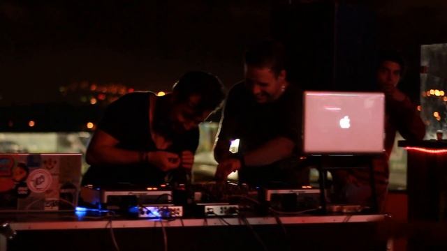 Alberto Santizzo & Mickey Franco (The Switchers) @ Danzon Sunsets (Las Tres Marias, 6/1/13) смотреть онлайн