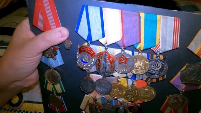 Lincoln Town Car Guy - Explores His Soviet Medals and Orders Collection - Part 4 смотреть онлайн
