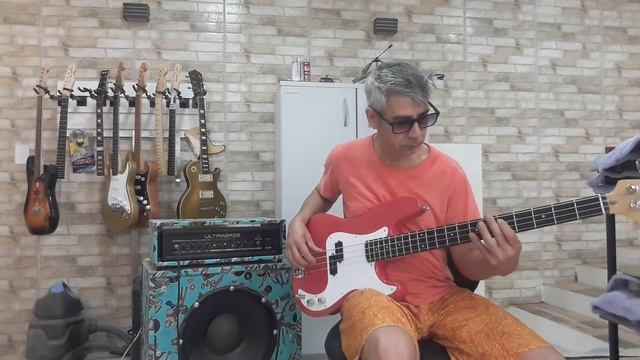 LINE LUTHIER Custom Shop Precision BASS entregue Tiago RJ смотреть онлайн