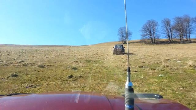 ARO 10, Daihatsu Feroza, Suzuki Vitara: Urcare iesire off-road смотреть онлайн
