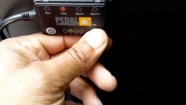 Pedal Commander on my 2014 Jeep Grand Cherokee 5.7L смотреть онлайн