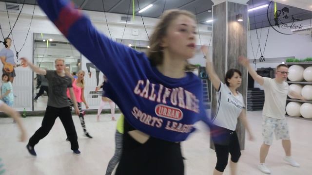 Мастер-классы по Reggaeton (Малинкина Мария l Galaxy Fitness) смотреть онлайн