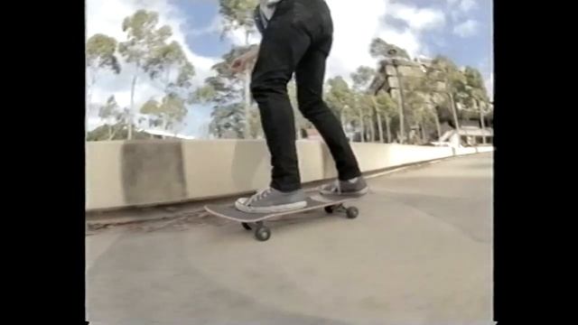 PALMS - Bad Apple смотреть онлайн