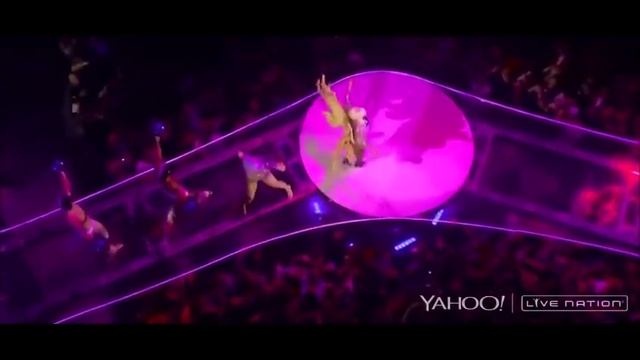 LADY GAGA -  ARTPOP - ArtRAVE THE ARTPOP BALL TOUR PARIS