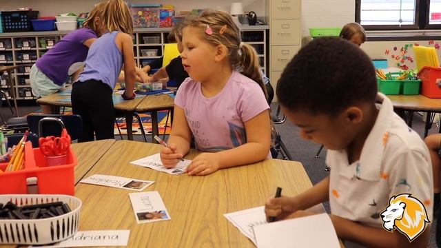 No Excuses University at Lincoln School смотреть онлайн