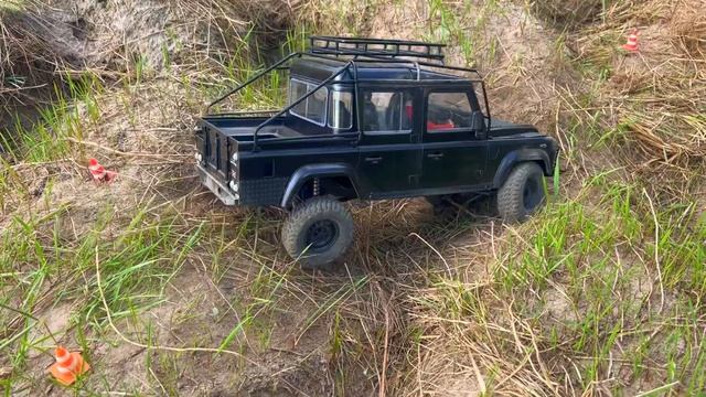 BOOMRACING BRX02-LAND ROVER DEFENDER D110 PICKUP TEAM RAFFEE