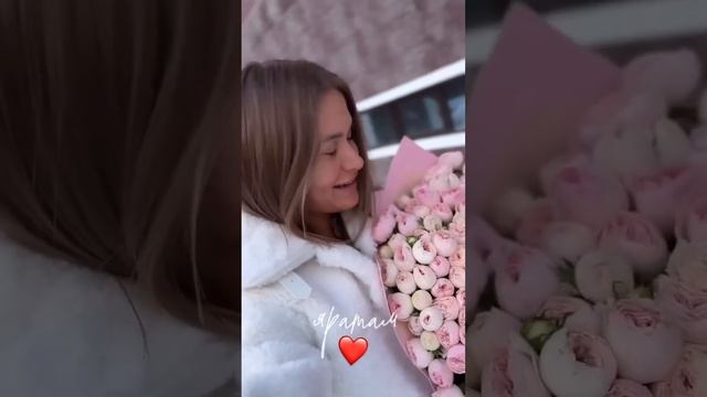 День Рождения У Изи смотреть онлайн