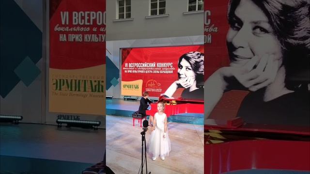 Г. Струве." Моя Россия" сл. Н. Соловьёвой исполняет Кира Сковпень 8 лет смотреть онлайн