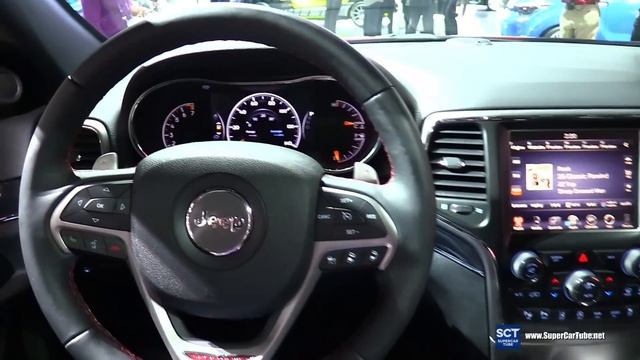2017 Jeep Grand Cherokee Trailhawk - Exterior and Interior Walkaround - 2016 LA Auto Show смотреть онлайн