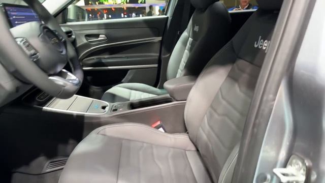 LIVE - New Jeep Avenger 2023 | Exterior & Interior Walkaround смотреть онлайн