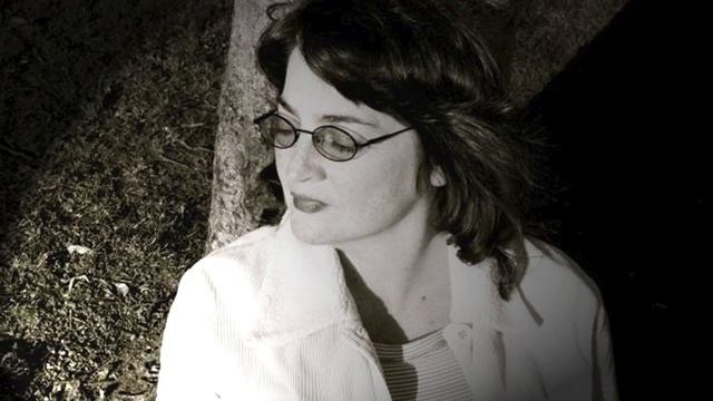 In The Shade Of The Old Apple Tree смотреть онлайн