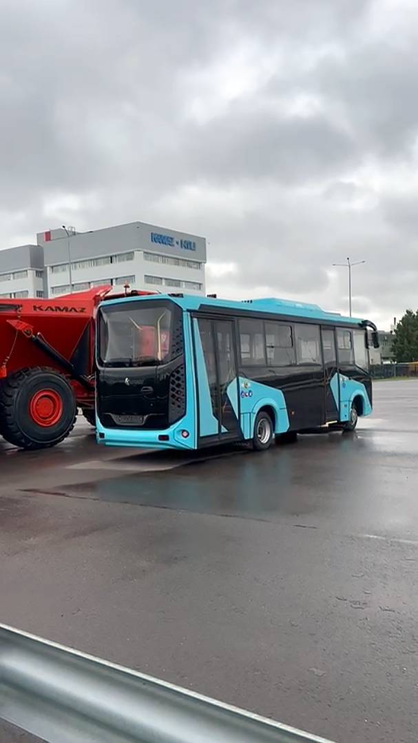 Автобус малого класса на шасси грузовика КАМАЗ «Компас» смотреть онлайн