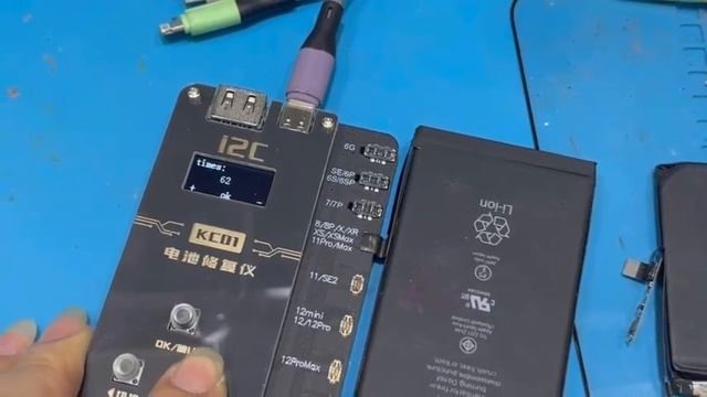 Box fix pin I2C bản mới nhất fix đến 14prm- Fix % pin, số lần sạc- Bao test bảo hành đầy đủ ae nhé смотреть онлайн