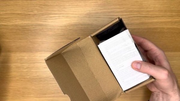 Фонарь Sofirn LT1S в сравнении с безымянным кемпинговым фонарем.